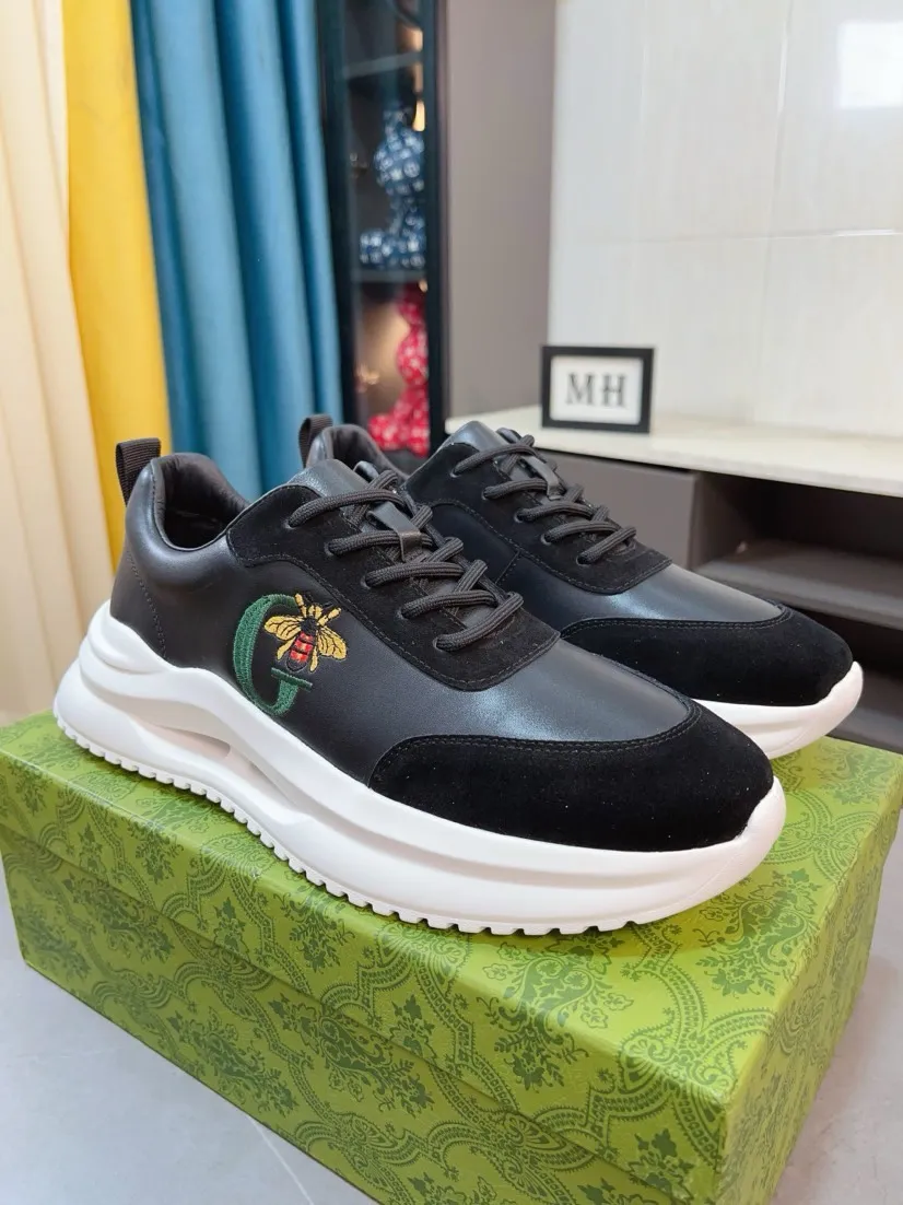 Men's shoes 💰440🌹🌹GUCCI [Gucci] New high-end brand of men's shoes, the latest fashionable casual men's shoes, trendy and versatile style, relaxed and sporty style, uppers imported from Italy, first-layer cowhide, genuine leather lining and ultra-fine workmanship. Original personalized fashionable rubber wear-resistant outsole, light and comfortable on the foot, size 38-44